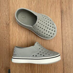 Native Shoes Little Kids 7 Miles Child Pigeon Grey Shell White Slip On Water